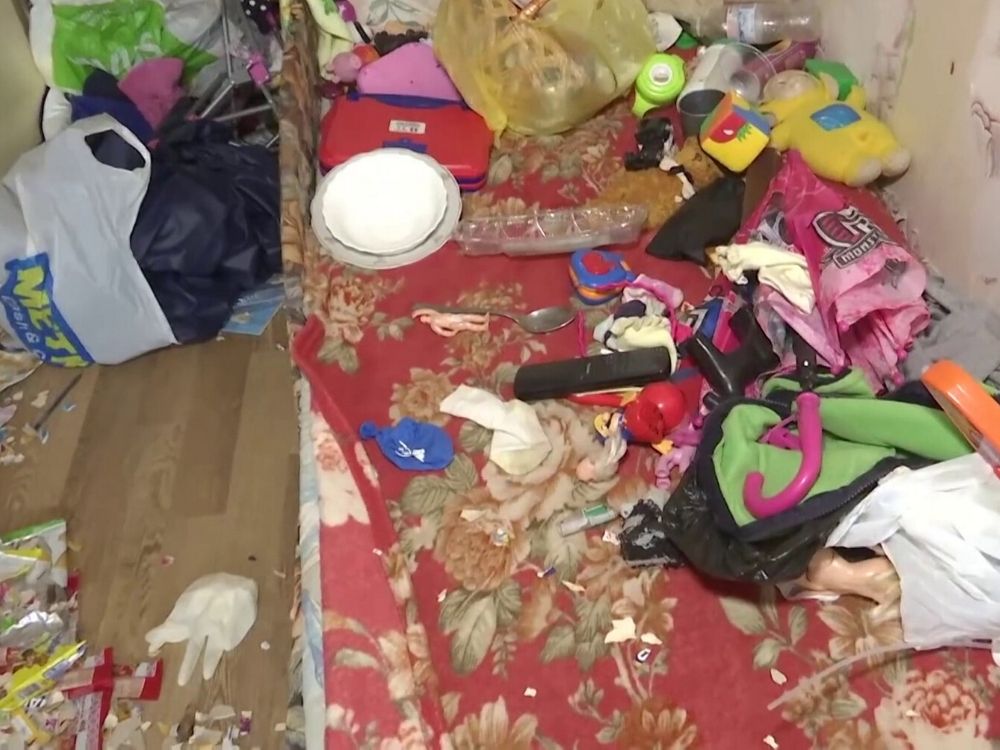 Matka zamknęła swoje dzieci w pokoju na 9 dni bez jedzenia i picia