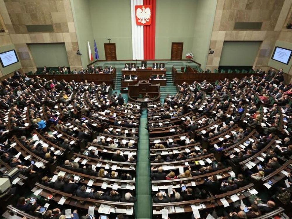 Posłowie opozycji nie przyszli na ważne głosowanie w sprawie sędziów
