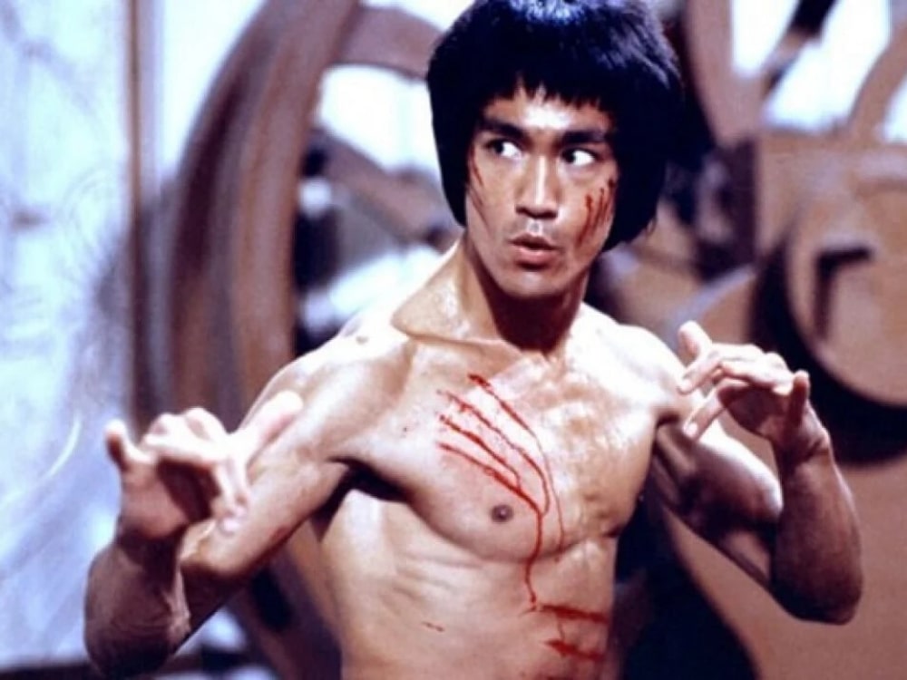 Bruce Lee – legenda kina akcji. Wiek, wzrost, waga, dzieci, żona, filmy i seriale