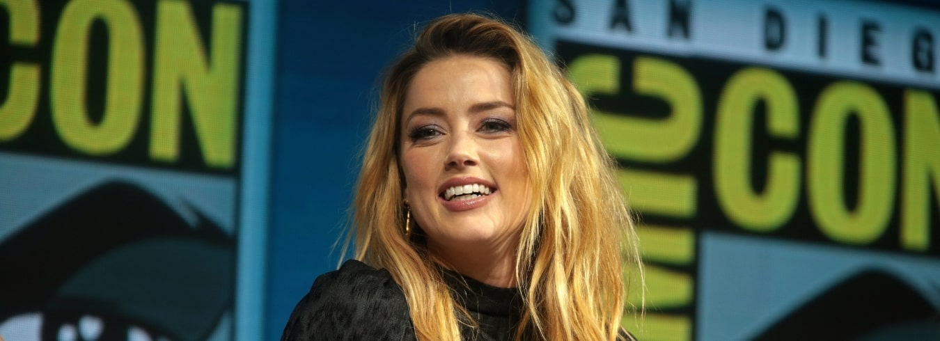 Amber Heard – kontrowersyjna gwiazda „Aquamana”. Wiek, wzrost, waga, Instagram, kariera, partner, dzieci