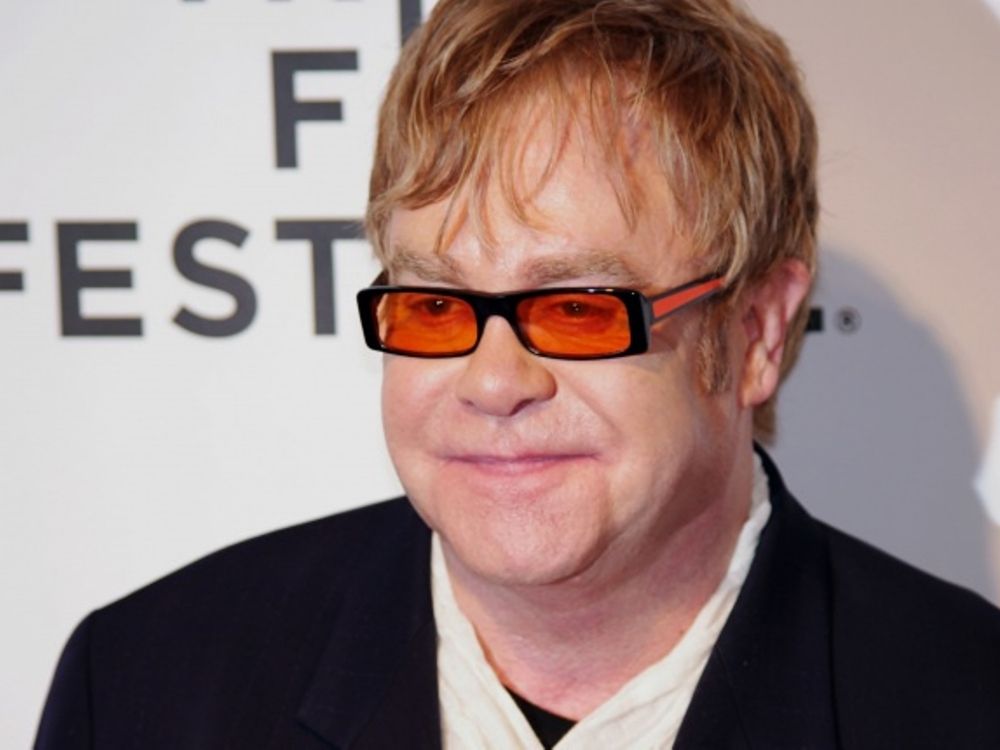 Elton John o Michaelu Jacksonie: "był naprawdę chory psychicznie"