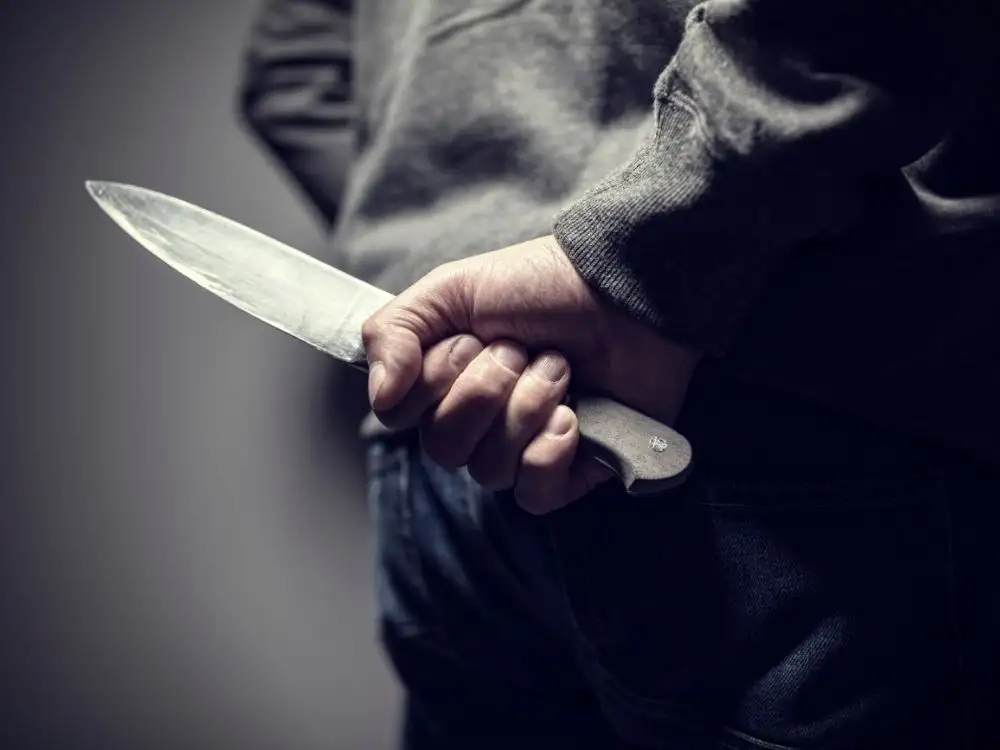 Zadał swojej dziewczynie 118 ciosów nożem. Ranił ją z taką siłą, że złamał ostrze