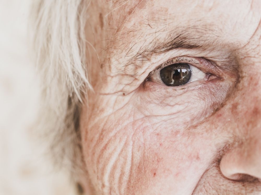 Ukradły 99-letniej niewidomej staruszce 18 tysięcy. To nie była ich jedyna ofiara