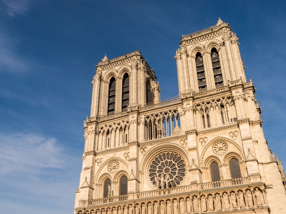 Organizowały zamach pod Notre Dame. Dżihadystki usłyszały wyroki.
