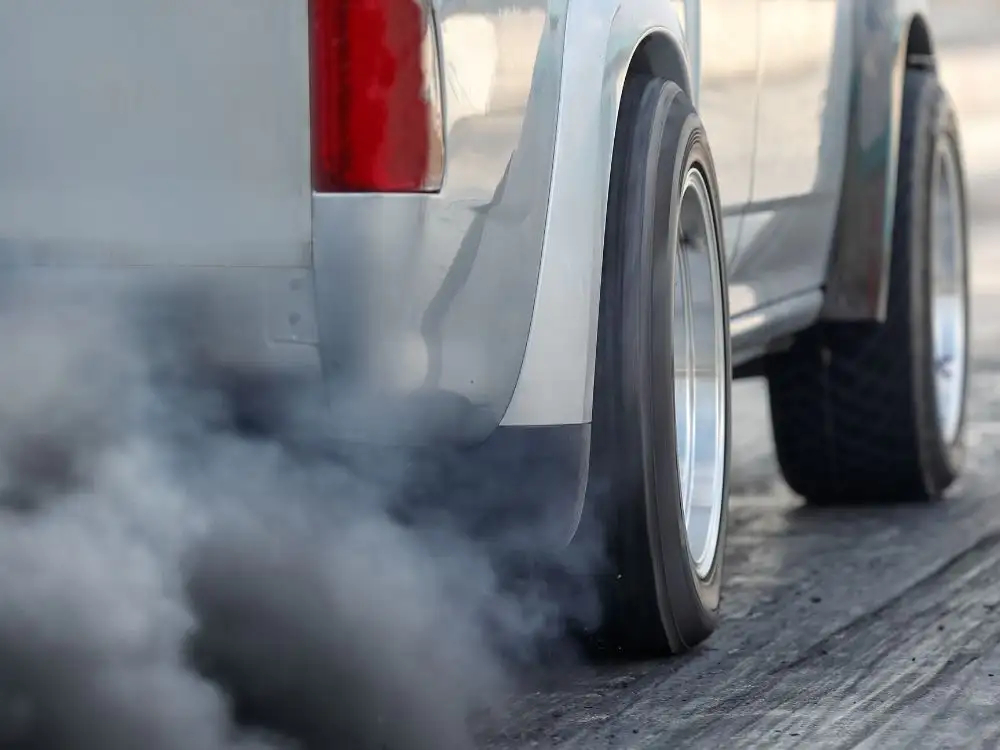 Policja rozpoczęła akcję „Smog” - funkcjonariusze będą kontrolować emisję spalin