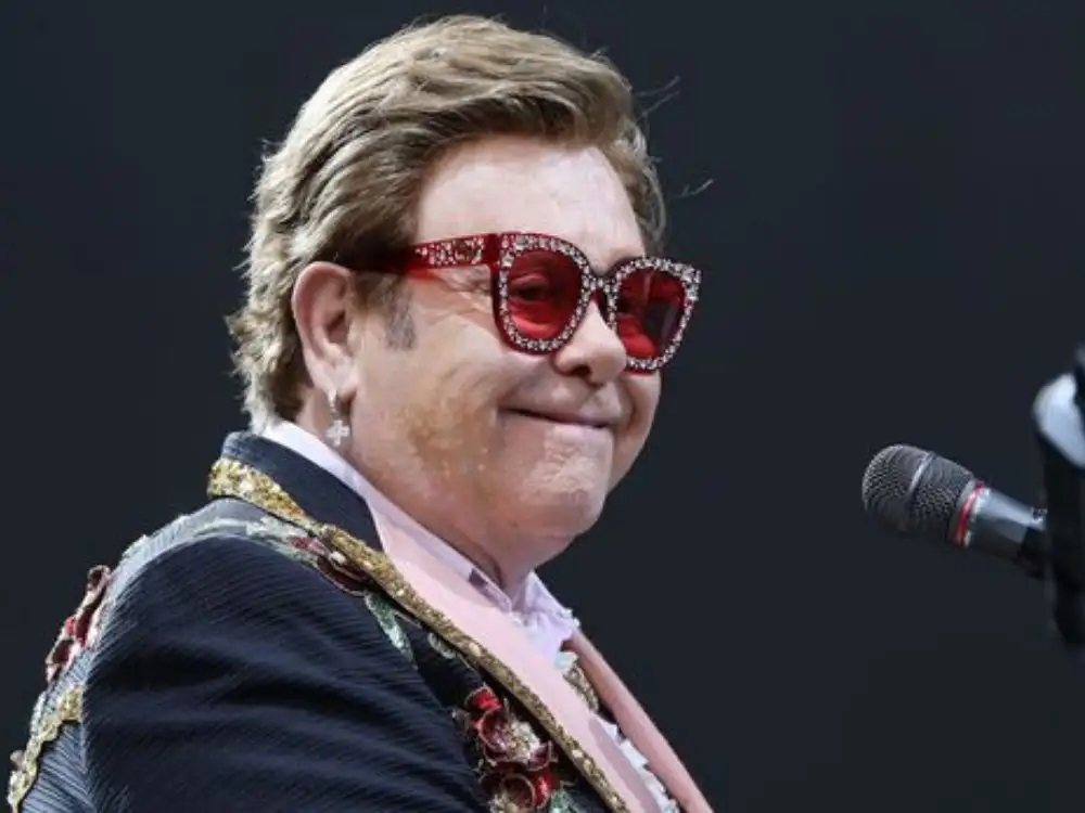 Elton John musiał przerwać koncert: „Właśnie straciłem głos. Nie mogę śpiewać”