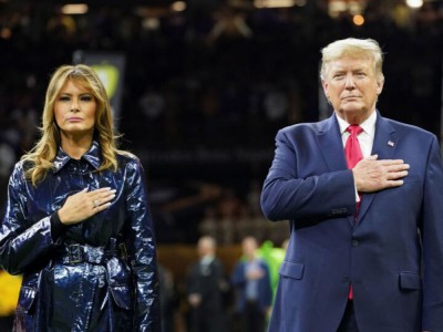 Mina Melanii Trump, kiedy mąż łapie ją za rękę, mówi wszystko o ich relacjach [WIDEO]